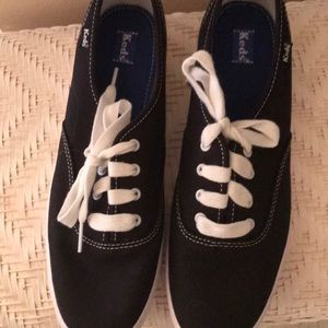 Black keds shoes
